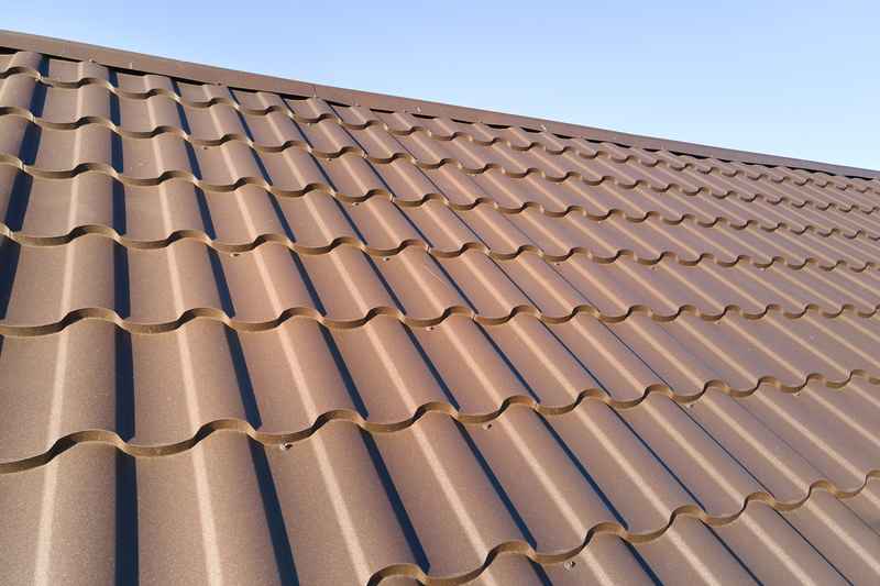 metal roof lifespan